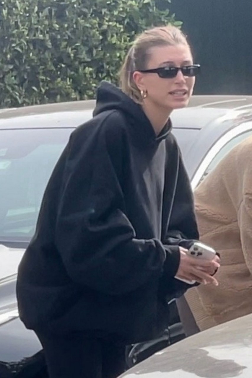 Hailey Bieber Leaves Pilates Class West Hollywod