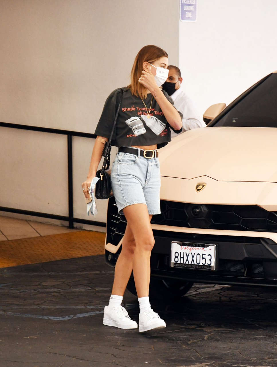 Hailey Bieber Out About Los Angeles