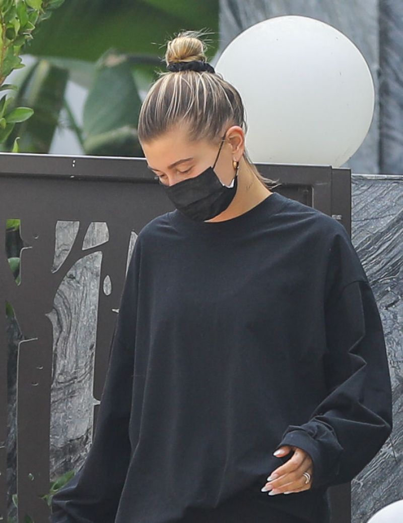 Hailey Justin Bieber Visiting Friend West Hollywood