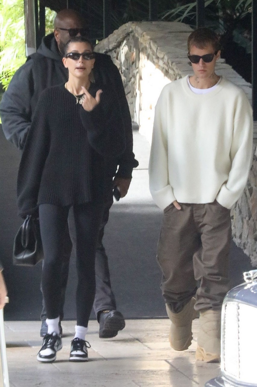 Hailey Justin Biieber Out For Brunch Bel Air Hotel