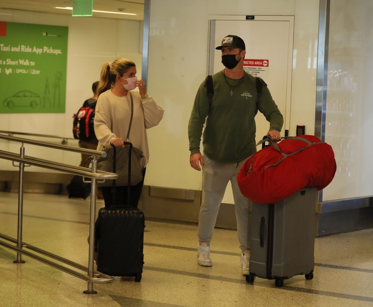 Haley And Pete Alonso Lax Airport Los Angeles