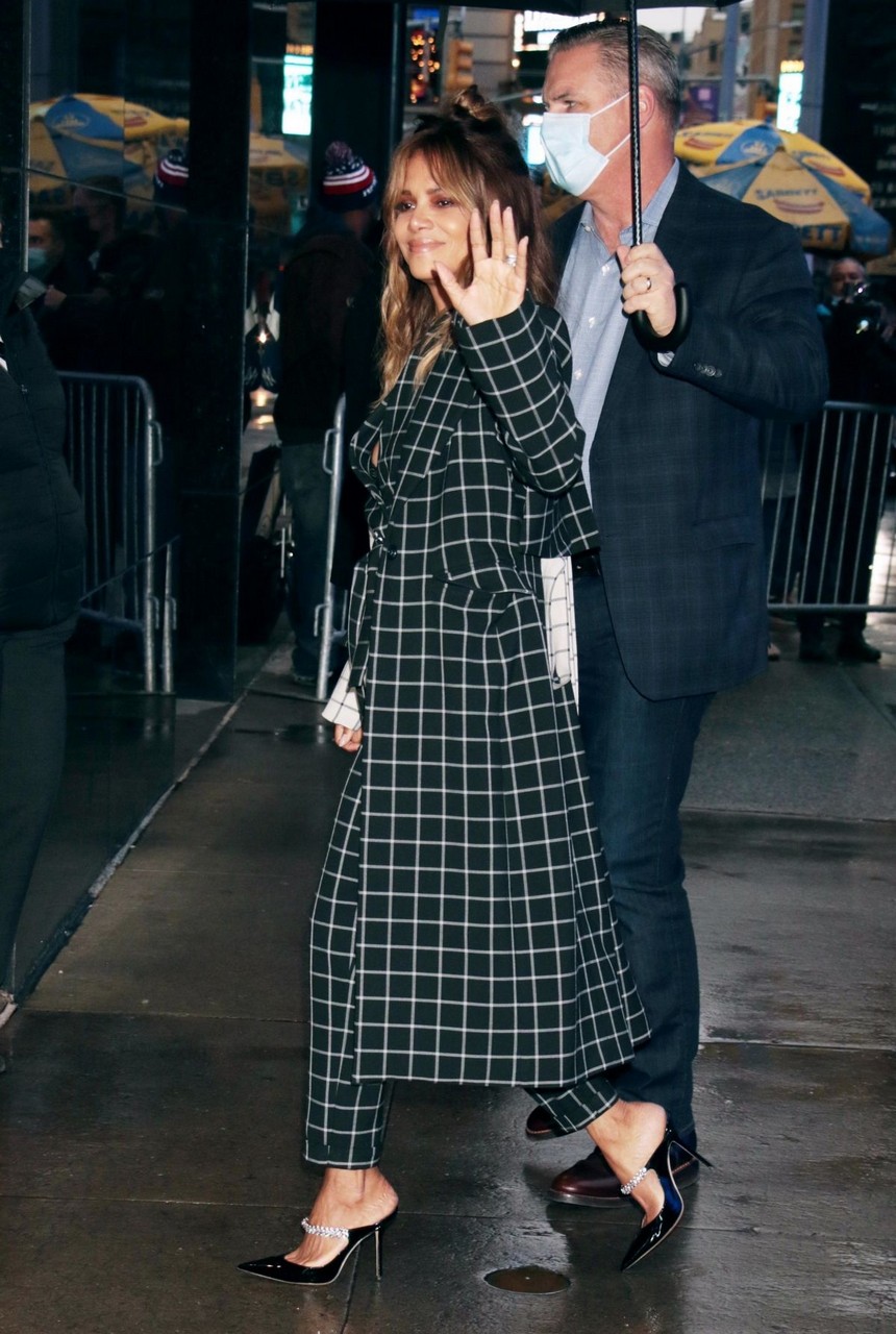 Halle Berry Arrives Good Morning America New York