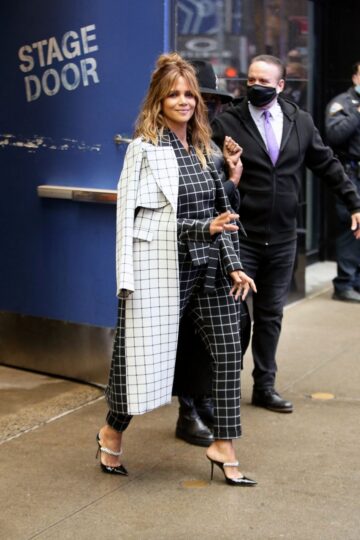 Halle Berry Leaves Gma Morning Show New York