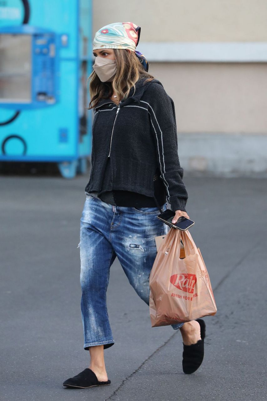 Halle Berry Shopping Ralph S Beverly Hills
