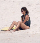 Halle Berry Swimsut Beach Mexico