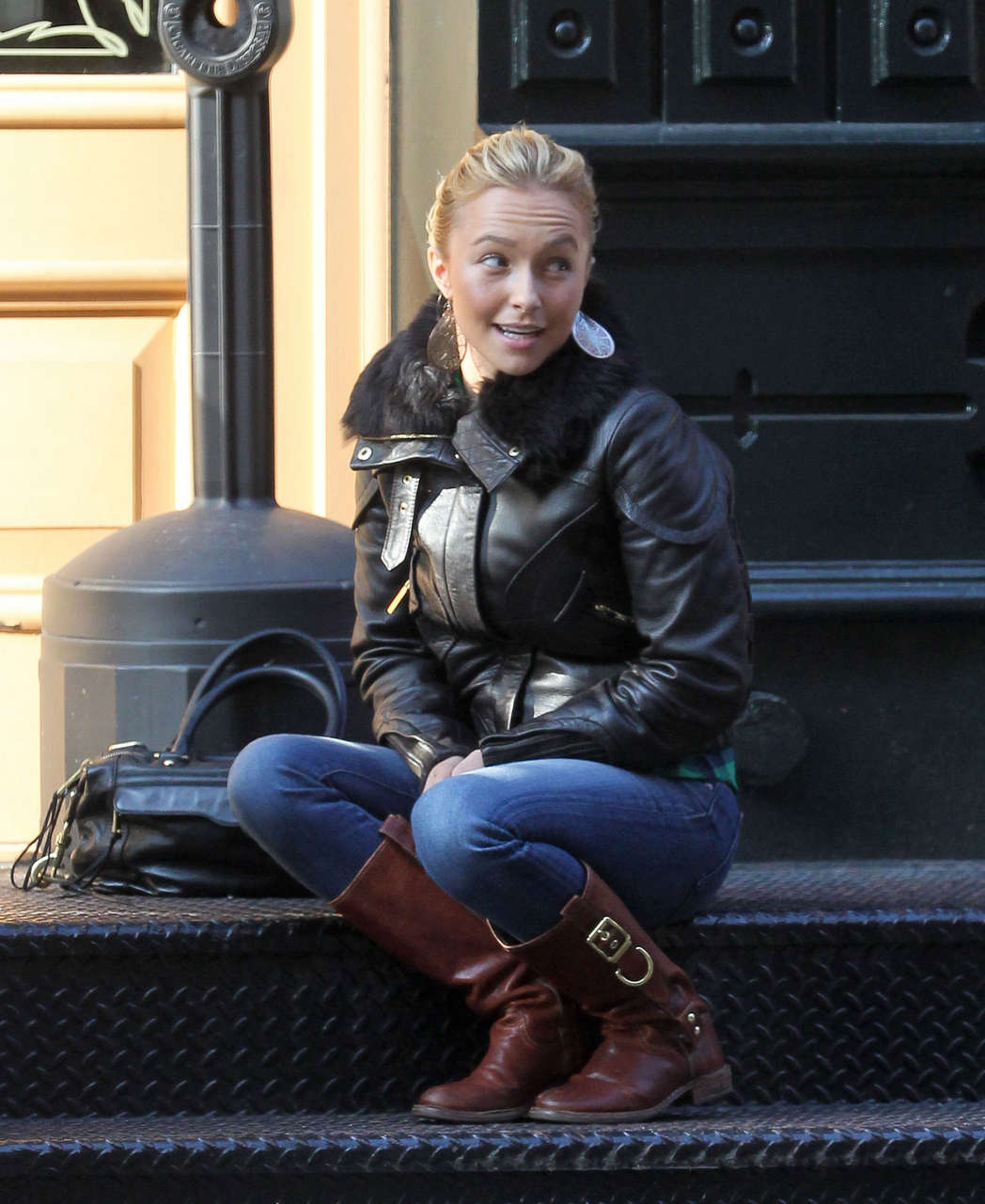 Hayden Panettiere Jeans Out About New York