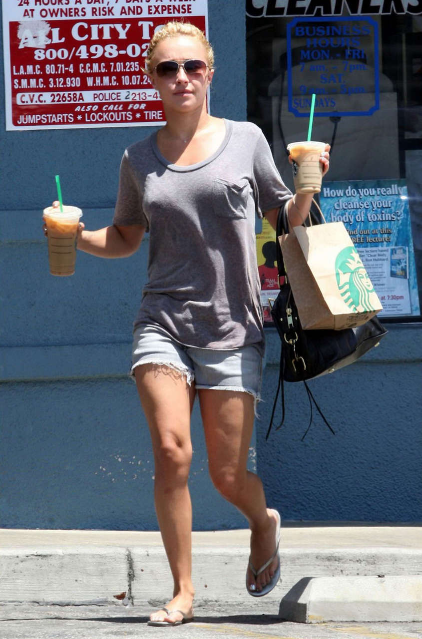 Hayden Panettiere Leggy Candid Starbucks Los Angeles