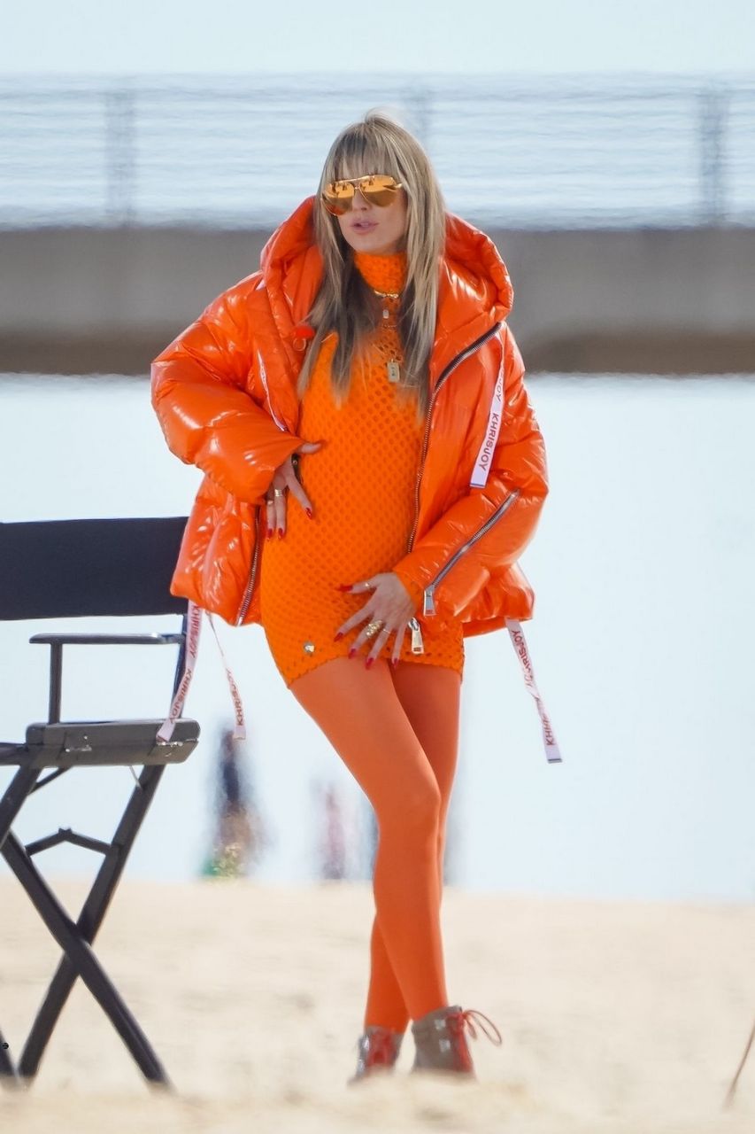 Heidi Klum On Set Of Germany S Next Topmodel By Heidi Klum Huntington Beach