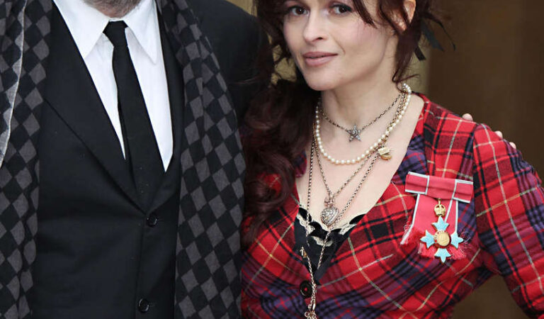 Helena Bonham Carter Cbe Medal Ceremony With Queen Elizabeth Ii (12 photos)