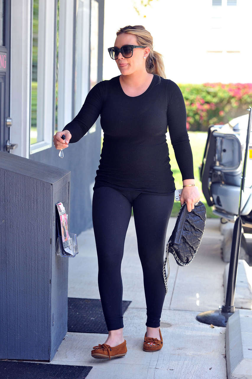 Hilary Duf Going To Pilates Class Los Angeles