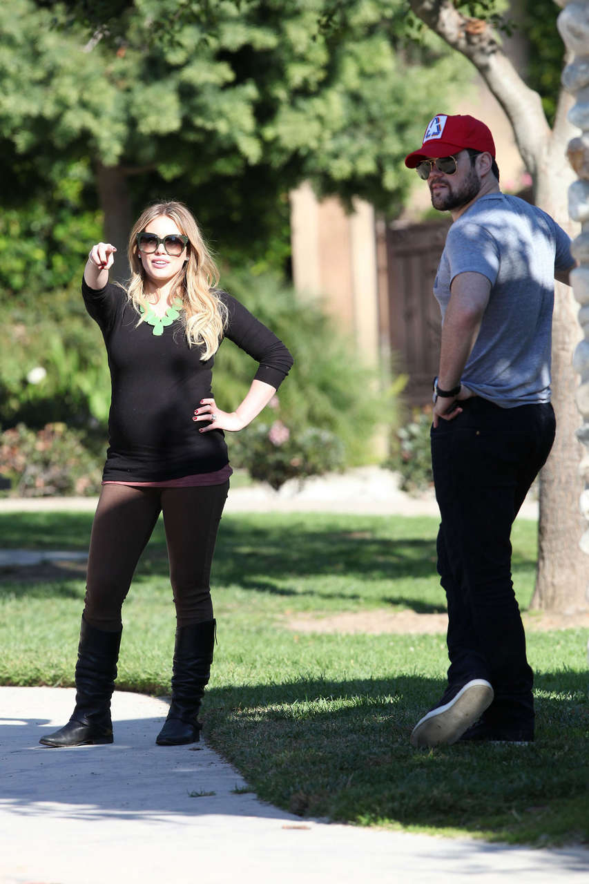 Hilary Duff Coldwater Park Beverly Hills