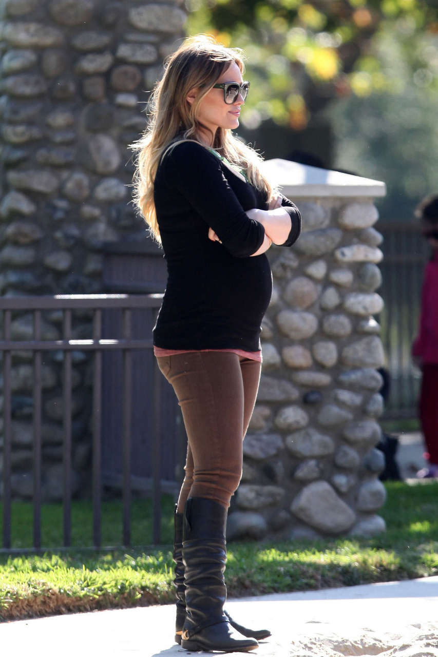 Hilary Duff Coldwater Park Beverly Hills