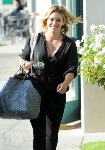 Hilary Duff Heading Starbucks Los Angeles
