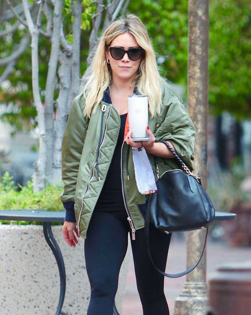 Hilary Duff Out For Coffee Los Angeles