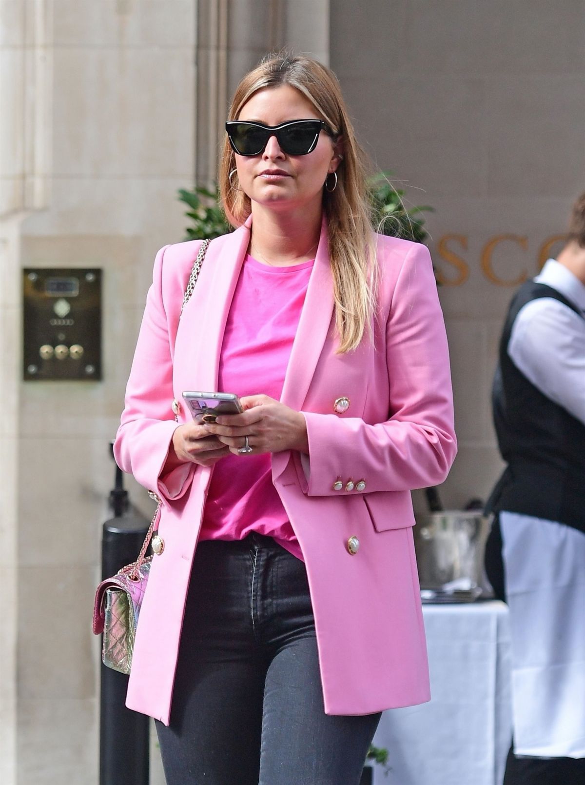 Holly Valance Out About London