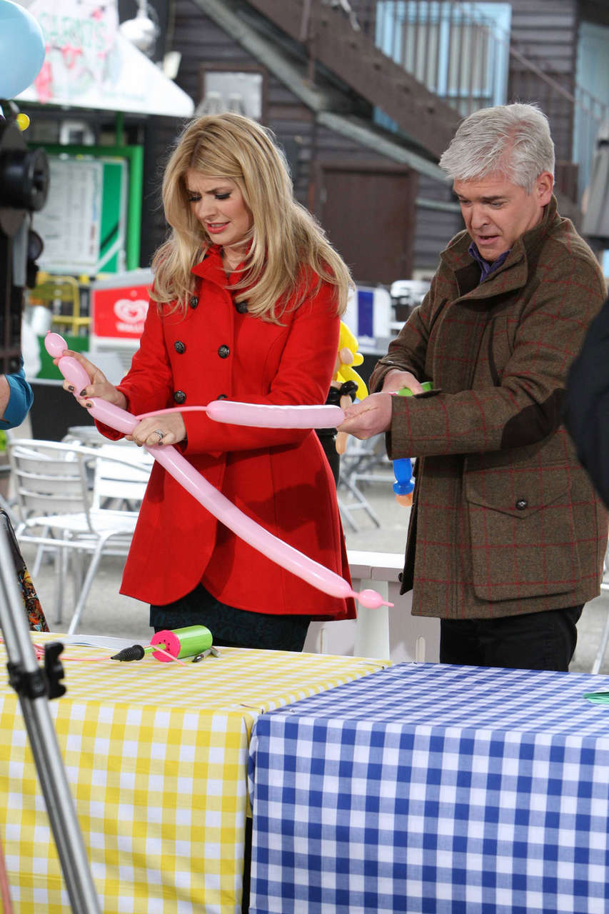 Holly Willoughby Set This Morning London