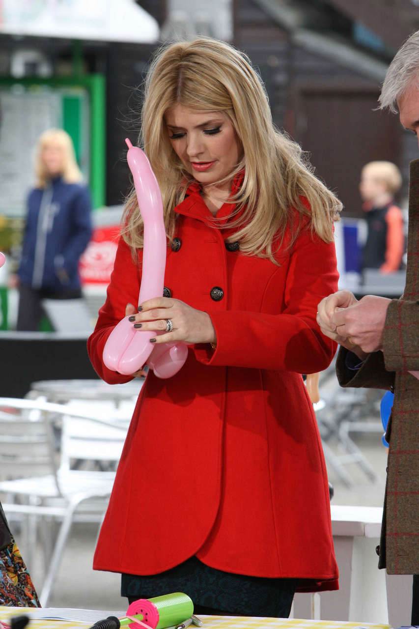 Holly Willoughby Set This Morning London