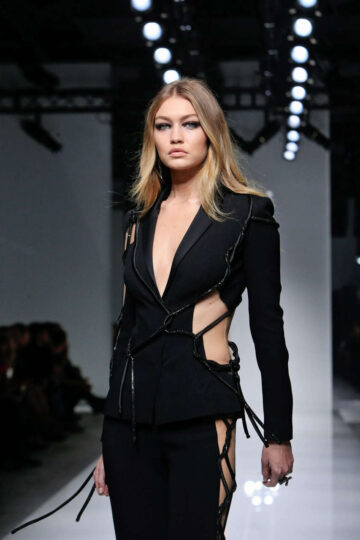 Http Forum Ns4w Org Showthread Php 559657 Gigi Hadid Versace Show During Paris Fashion Week Paris 01 24 16 S 2d23d02b5f47db417bd101d8a805cb