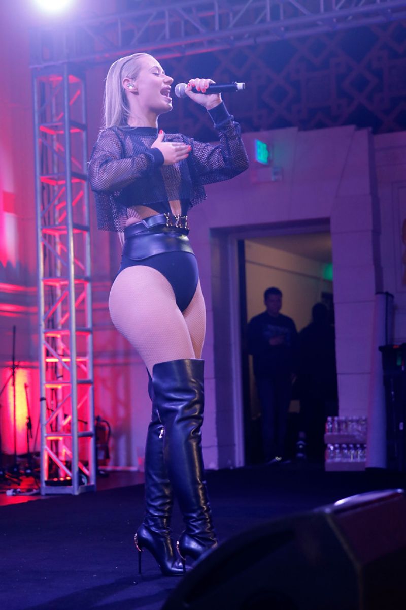 Iggy Azalea Performs Friends N Family 17th Annual Pre Grammy Party Los Angeles