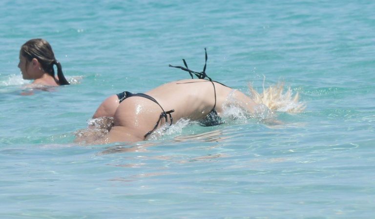 Ilary Blasi Bikini (21 photos)