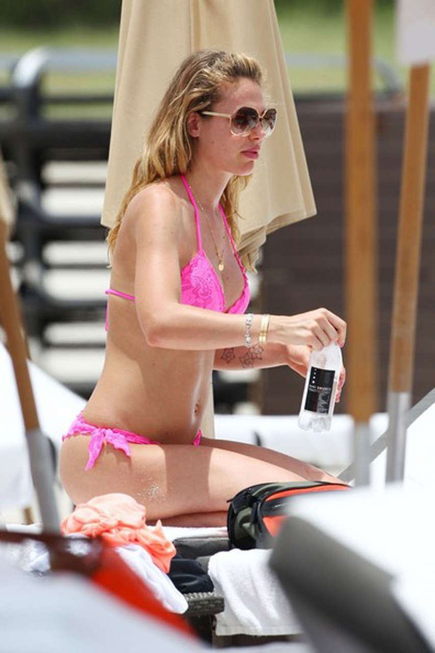 Ilary Blasi Pink Bikini Beach Miami