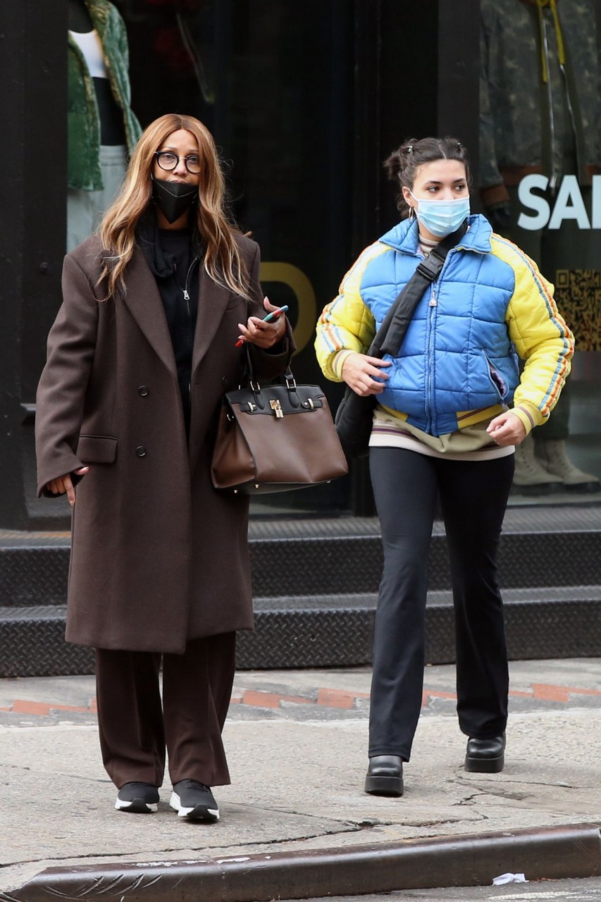 Iman Out Shopping With Her Daughter New York