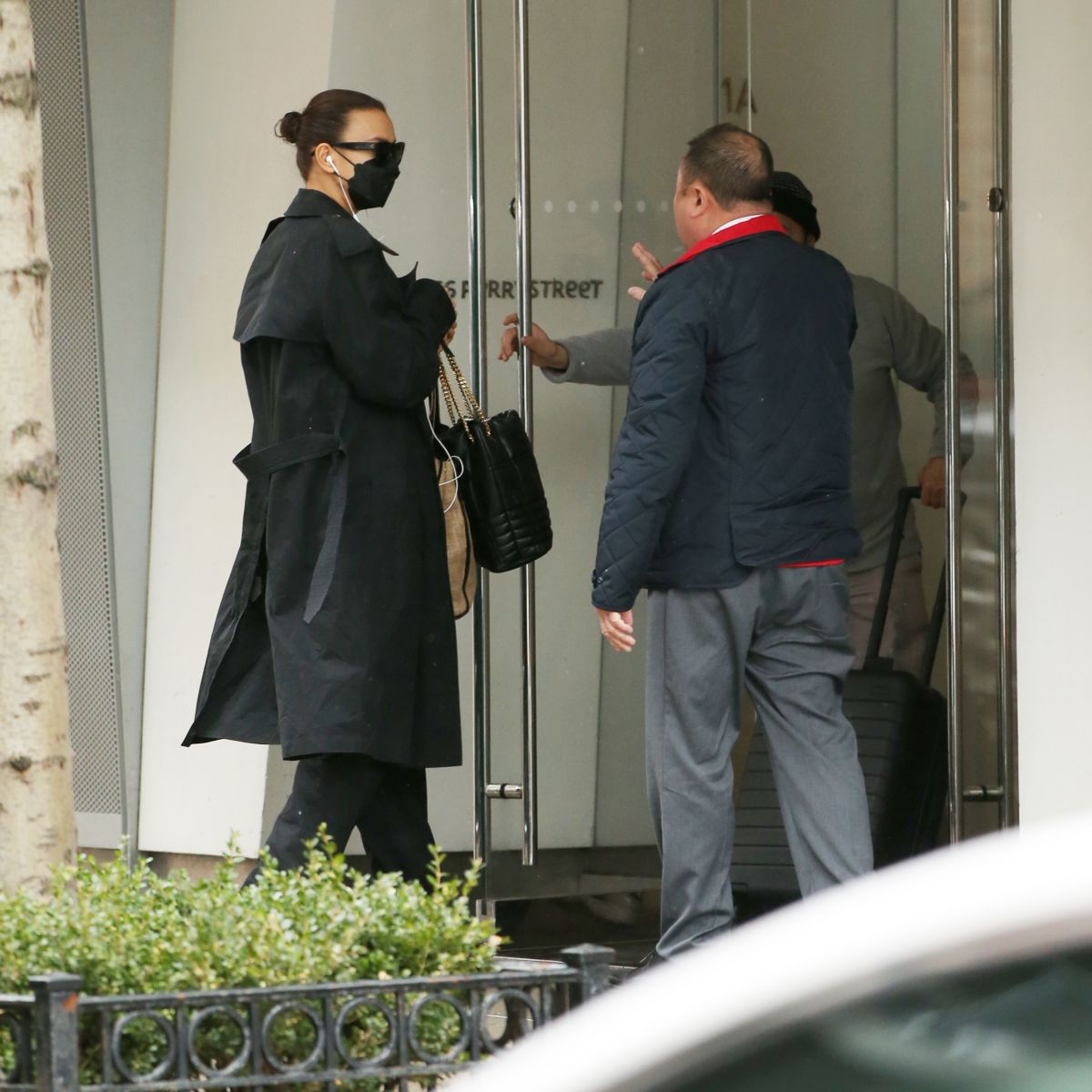 Irina Shayk Arrives Her Home New York