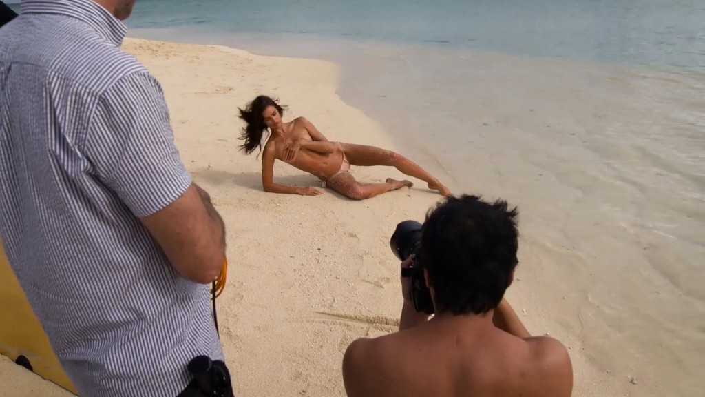 Irina Shayk Sexy Topless