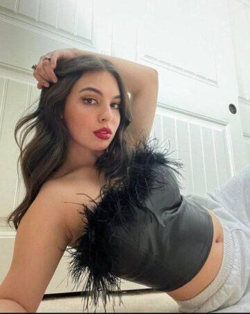 Isabella Gomez Hot