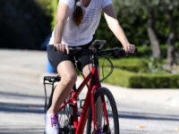 Isla Fisher Out Bike Ride Los Angeles