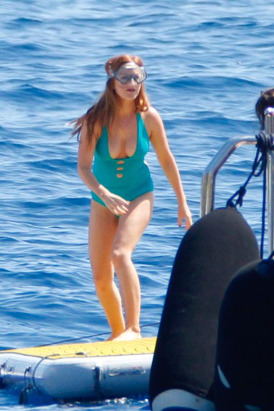 Isla Fisher Swimsuit