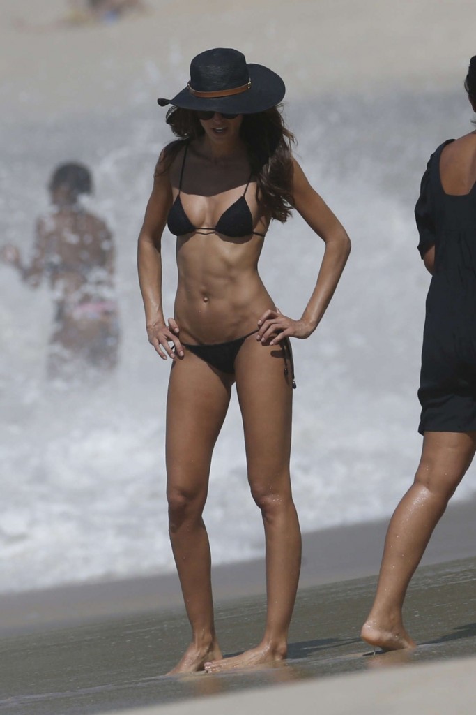 Izabel Goulart Bikini