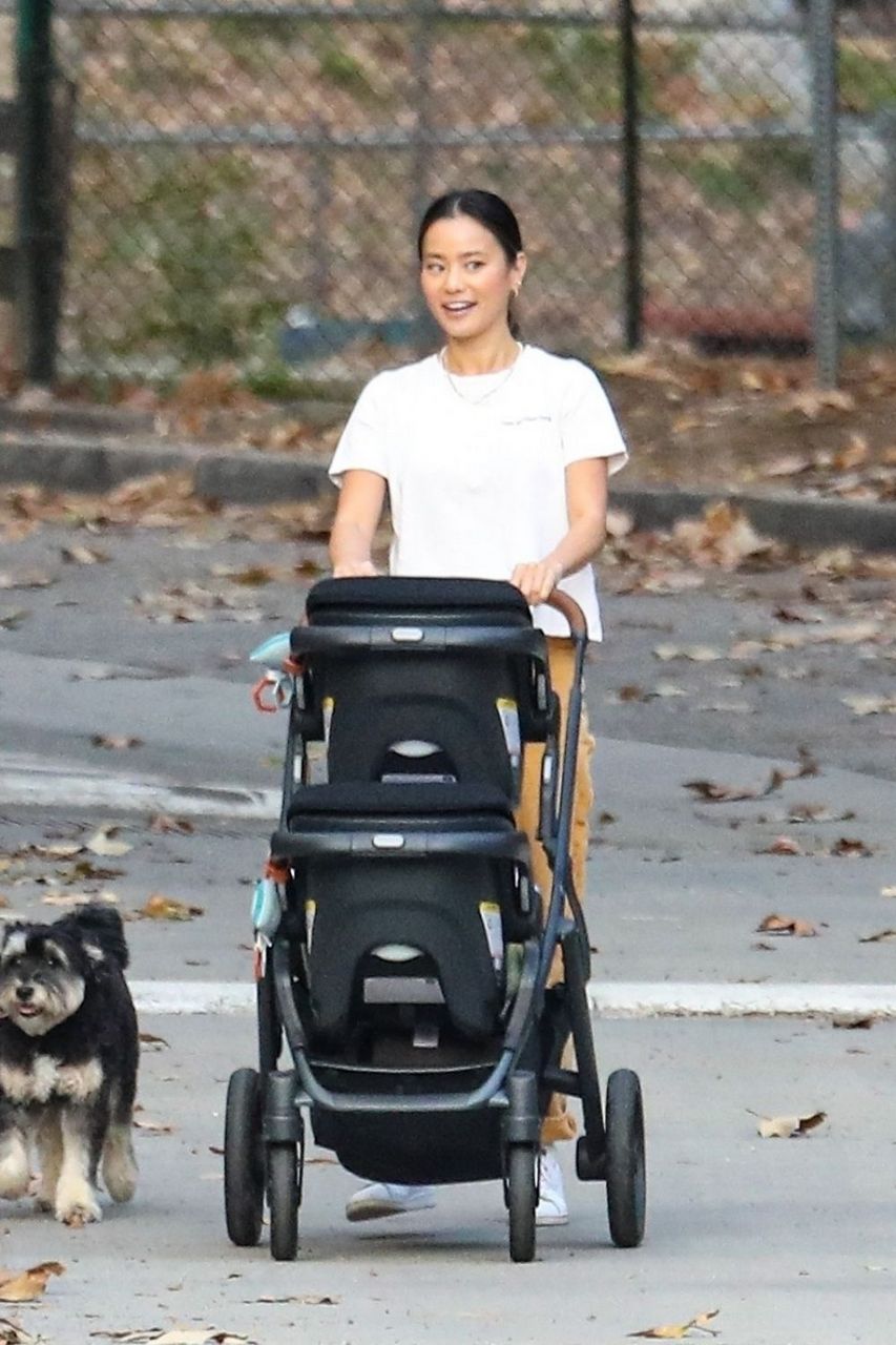 Jamie Chung Out Griffith Park Los Angeles