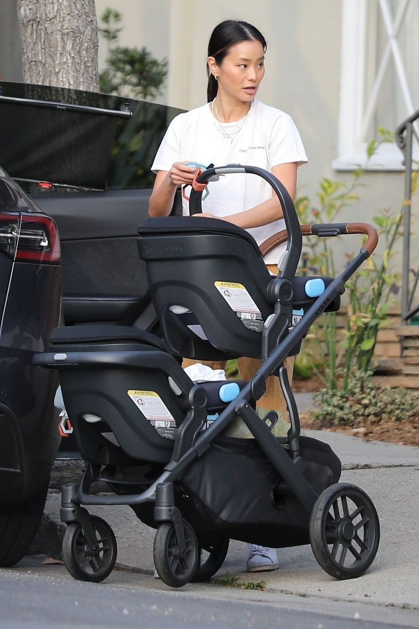 Jamie Chung With Her Babies Griffith Park Los Angeles