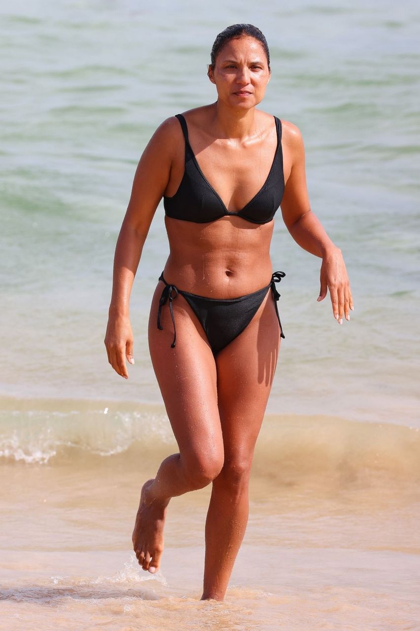 Janice Petersen Bikini Bondi Beach