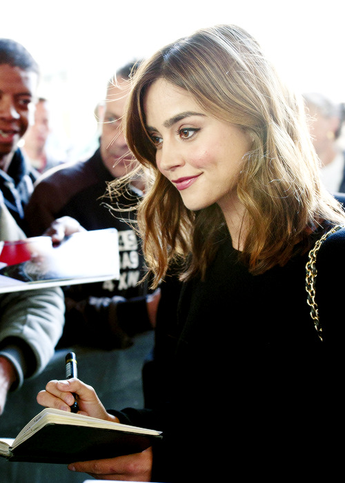 Jenna Signing Outside Of Itvs This Morning