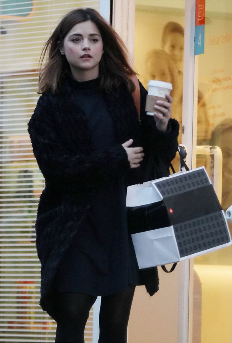 Jenne Louise Coleman Out For Coffee London