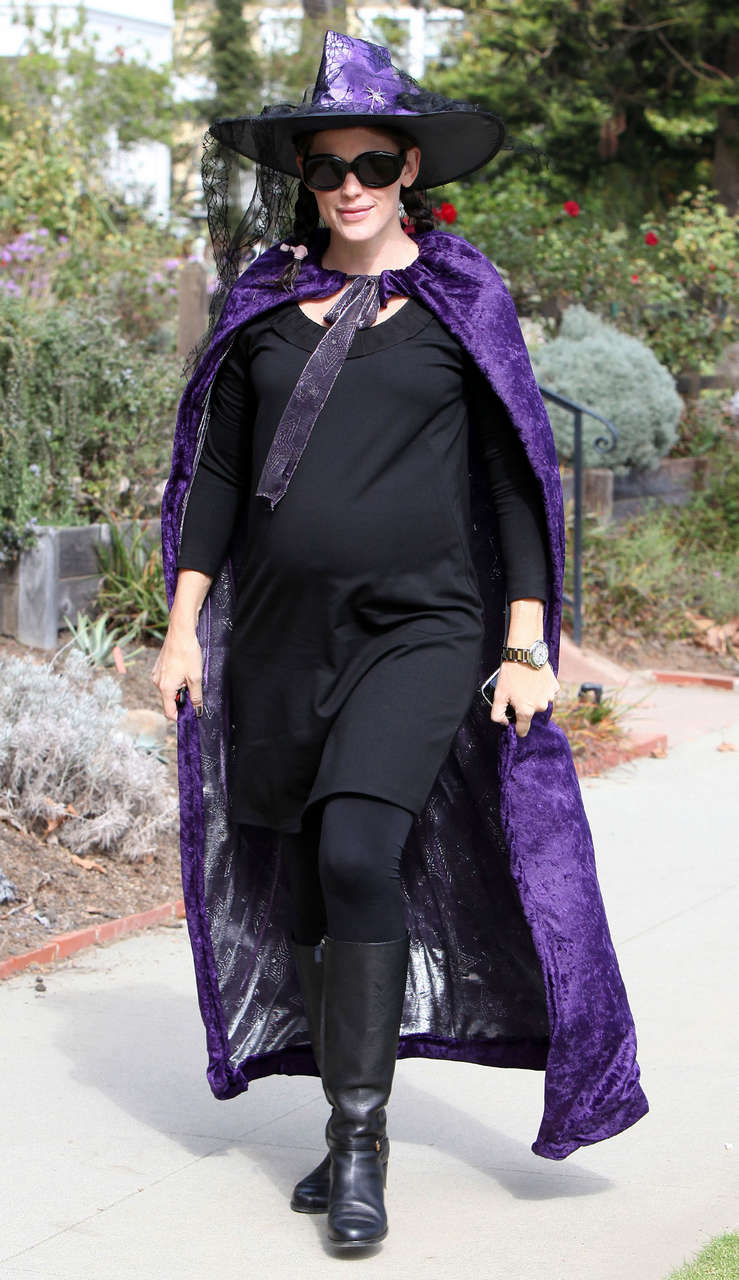 Jennifer Garner As Witch