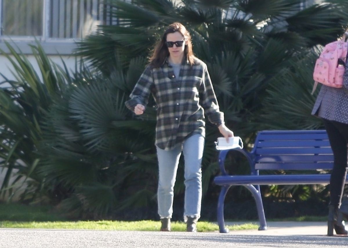 Jennifer Garner Out And About Brentwood
