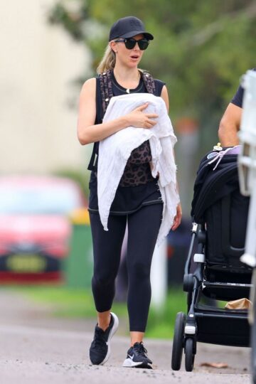 Jennifer Hawkins And Jake Wall Out With Their Childrens Sydney