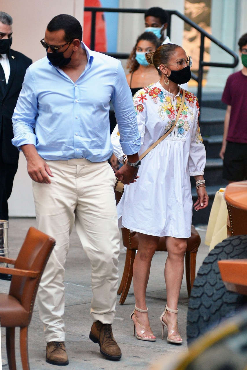Jennifer Lopez Alex Rodriguez Out For Dinner Cipriani New York