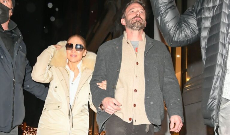Jennifer Lopez And Ben Affleck Night Out New York (7 photos)