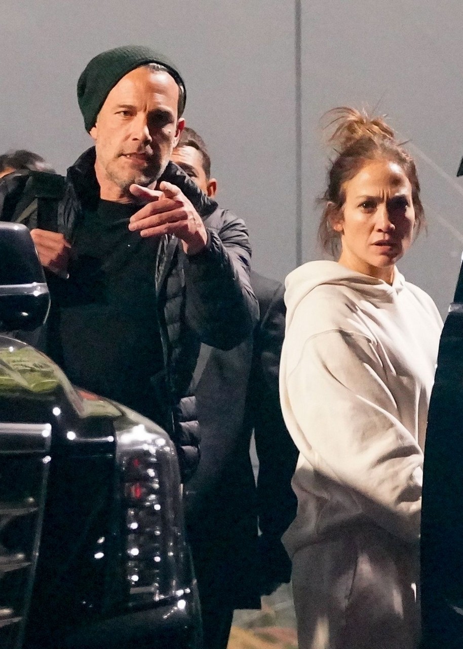 Jennifer Lopez Ben Affleck Touching Down Private Jet Los Angeles