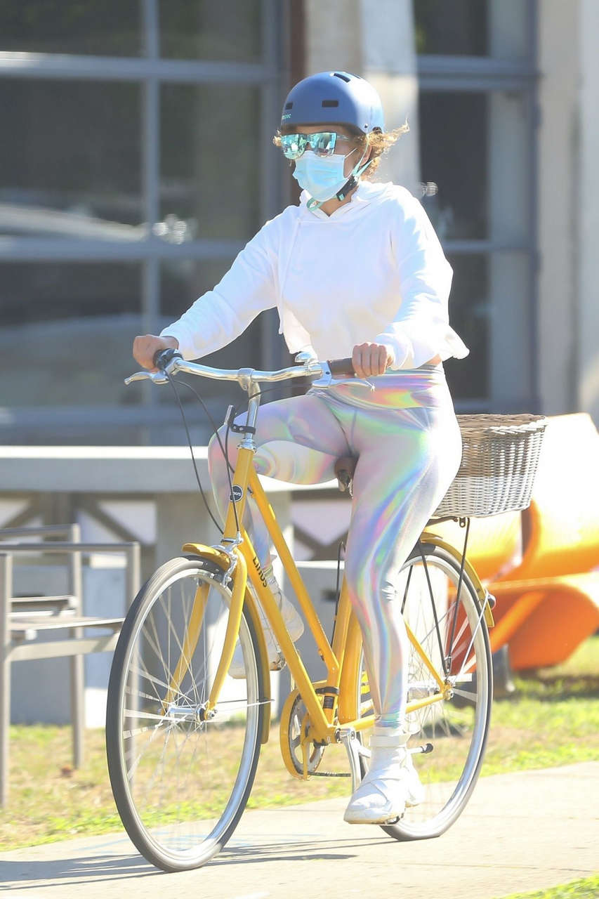 Jennifer Lopez Bike Ride New York