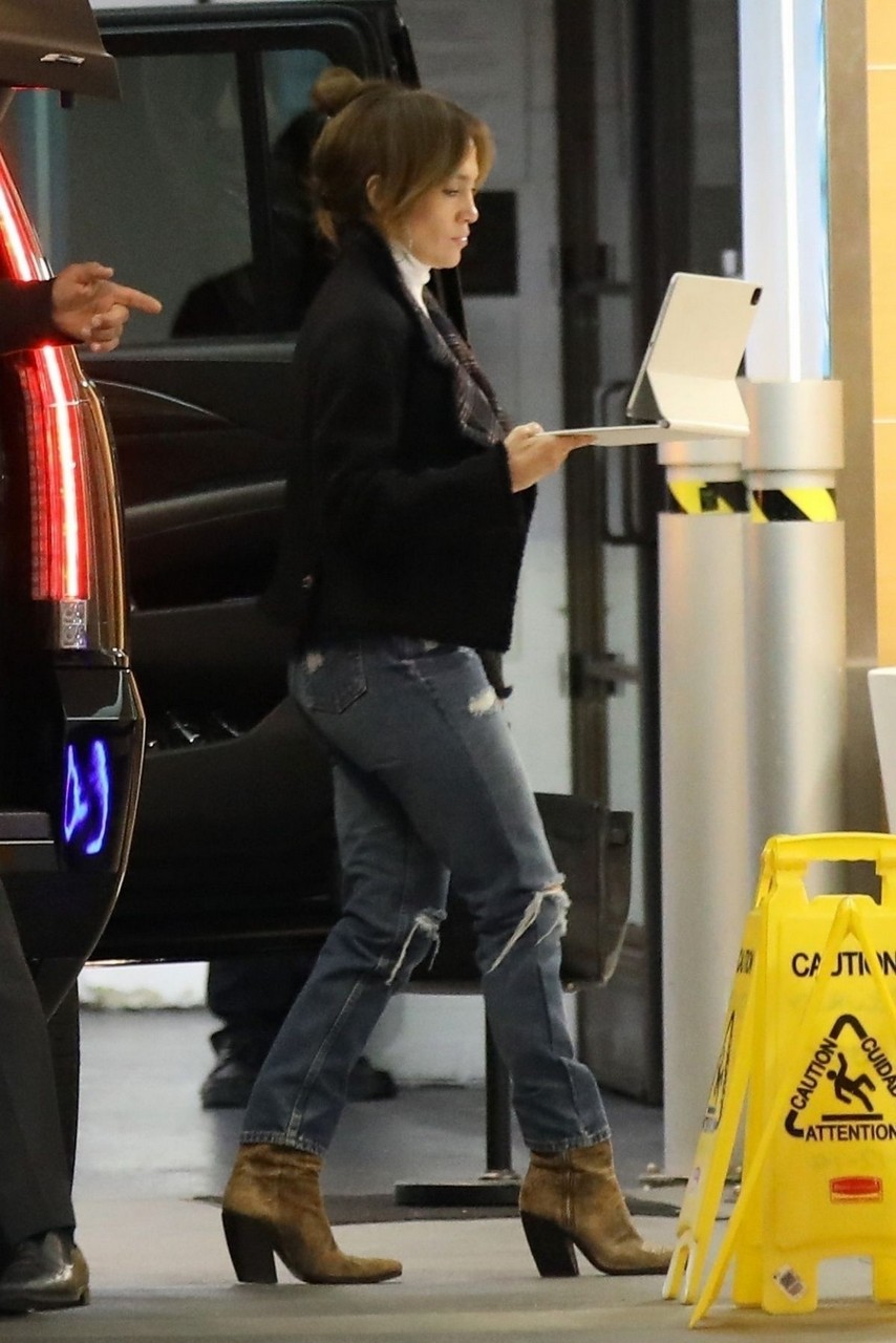 Jennifer Lopez Heading Her Office Los Angeles