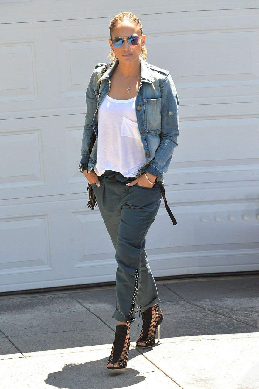 Jennifer Lopez Jeans Out Brentwood