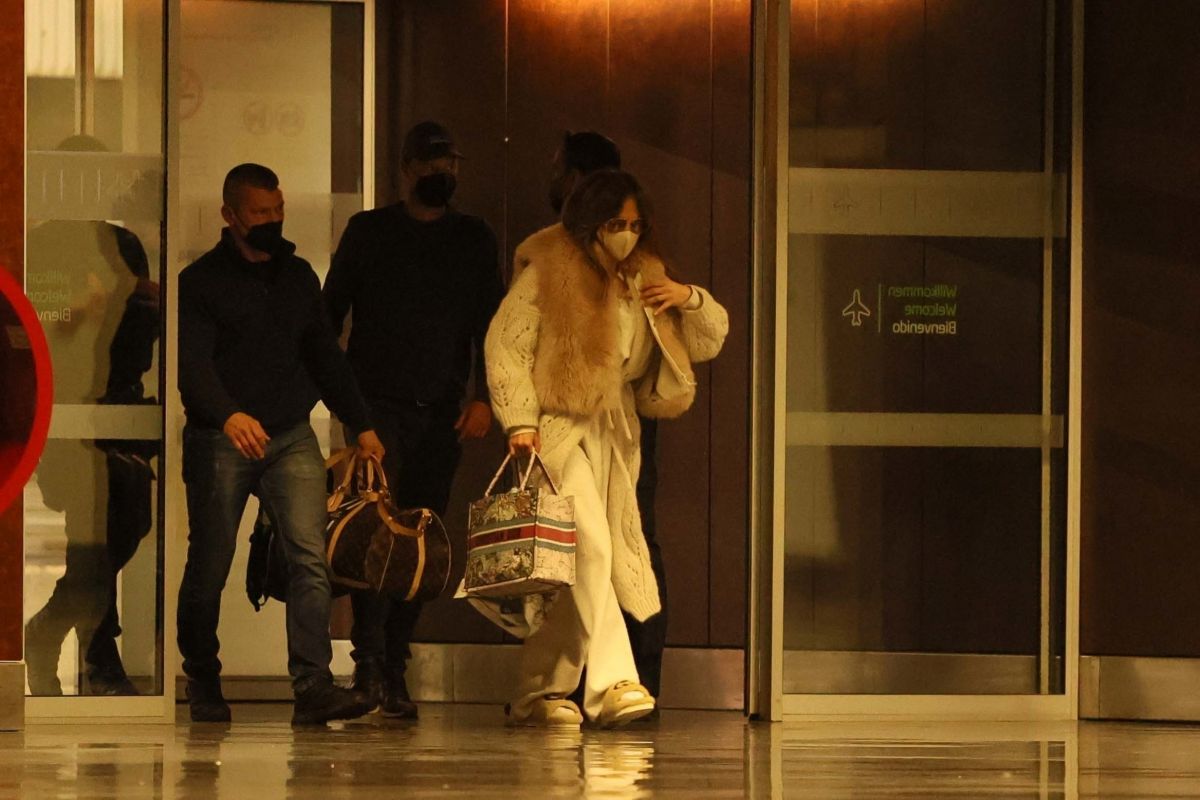 Jennifer Lopez Leaves Canary Islands