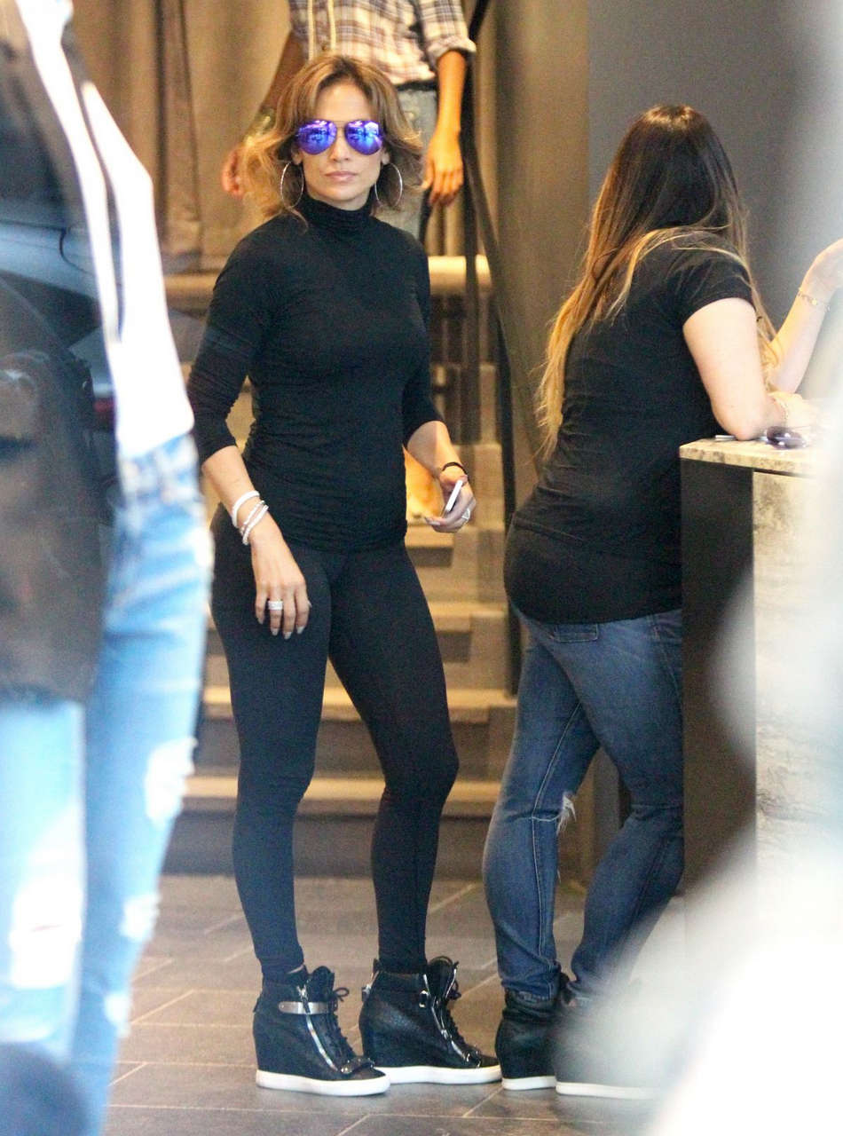 Jennifer Lopez Out About Meatpacking District New York