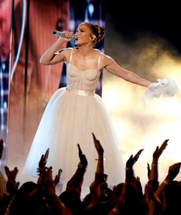 Jennifer Lopez Performs 2021 American Music Awards Los Angeles