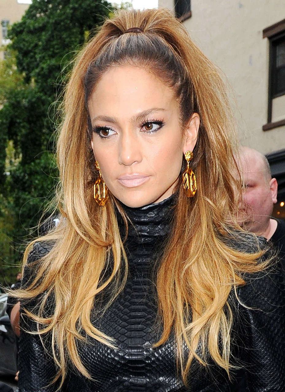 Jennifer Lopez Set Music Video Manhattan